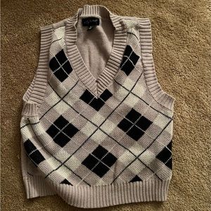 Sweater vest